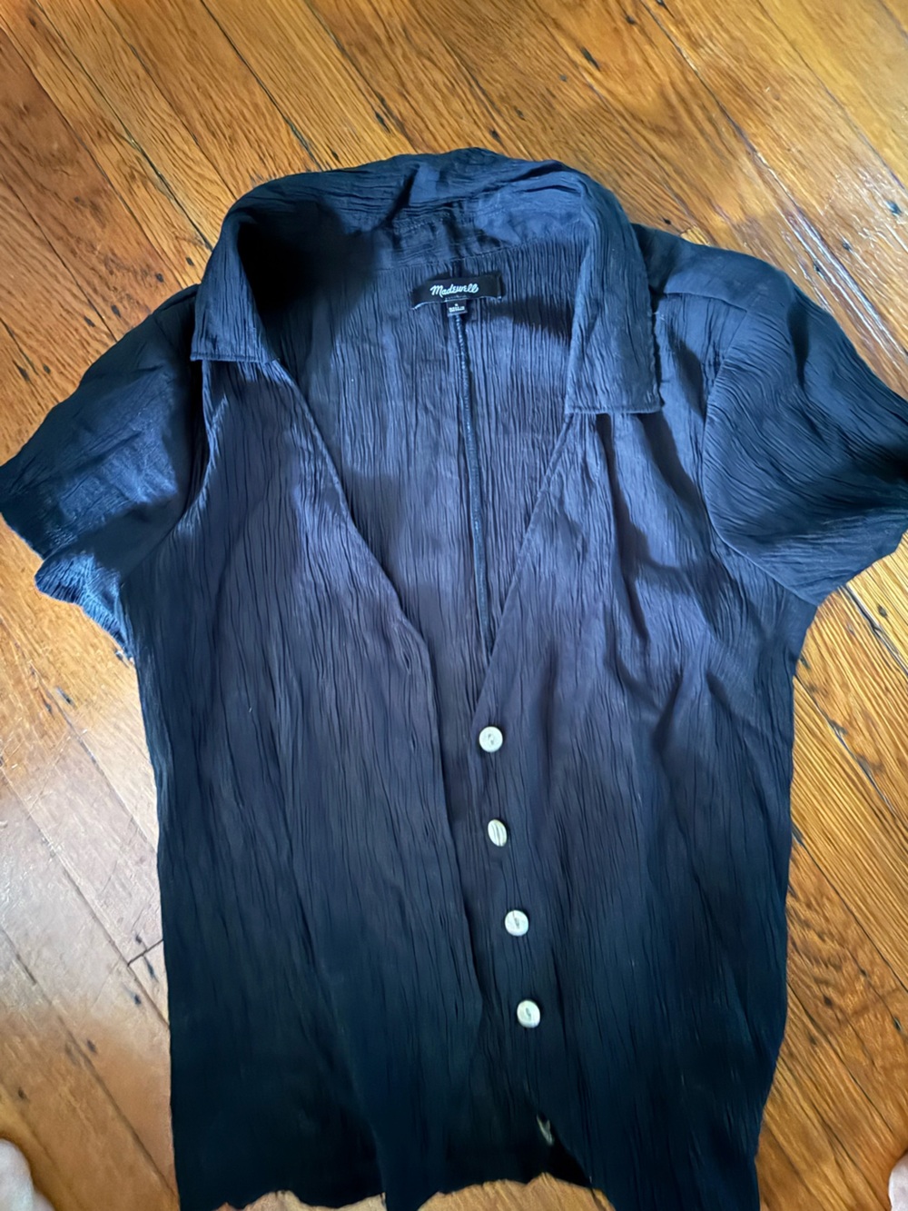 Madewell Women’s Textured Button-Up Short Sleeve Shirt